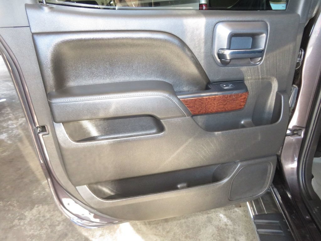 Used 2015 GMC Sierra 1500 SLT w/ SLT Crew Cab Value Package AWD/4WD image 24