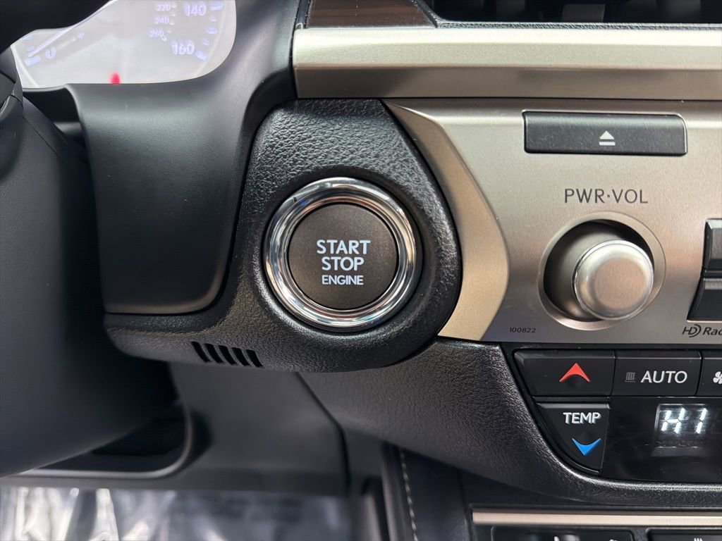 Used 2018 Lexus ES 350 w/ Luxury Package w/Wood Trim image 19