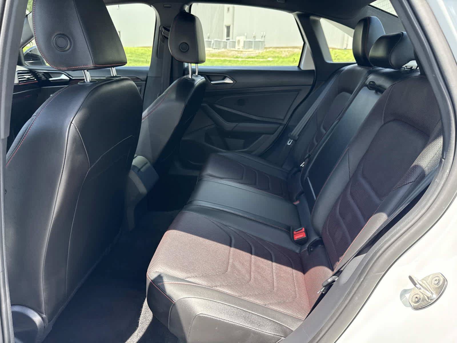 Used 2022 Volkswagen Jetta GLI Autobahn FWD image 15