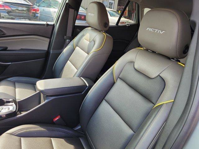 Used 2025 Chevrolet Trax ACTIV w/ Driver Confidence Package FWD image 18