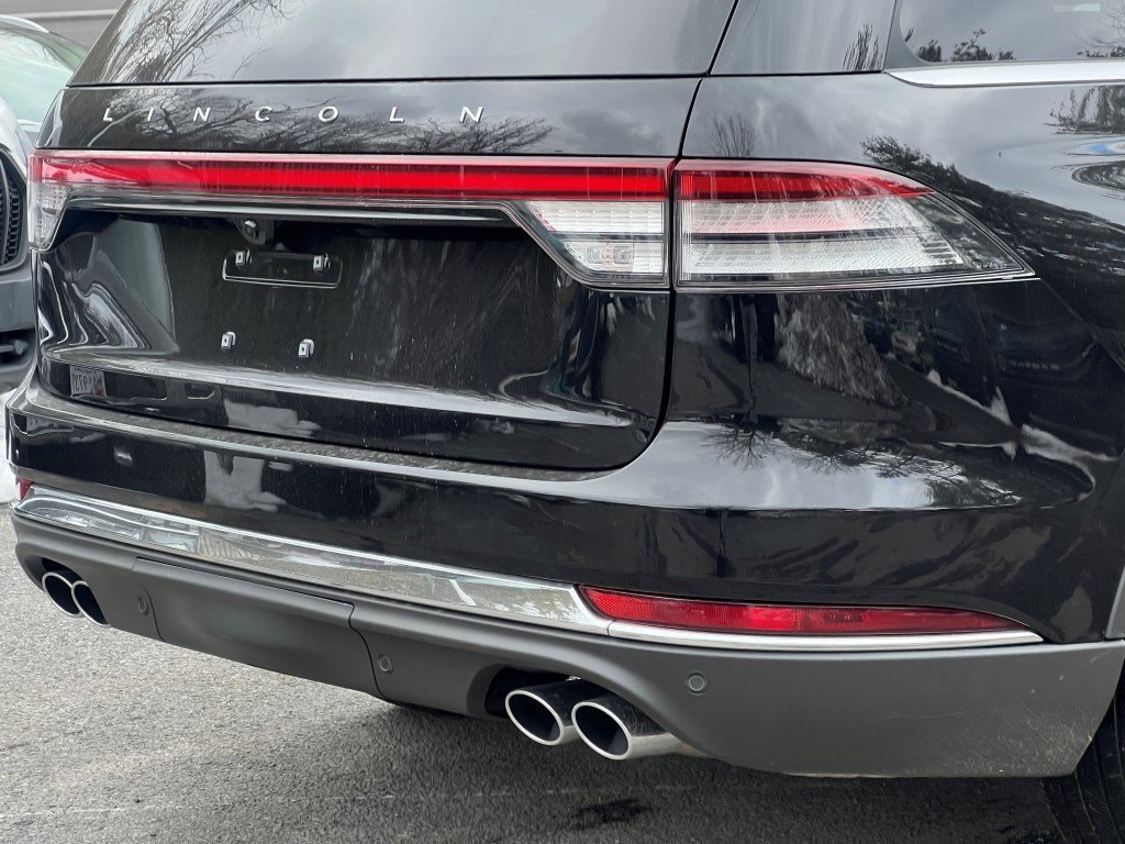 New 2026 Lincoln Aviator 2WD image 4