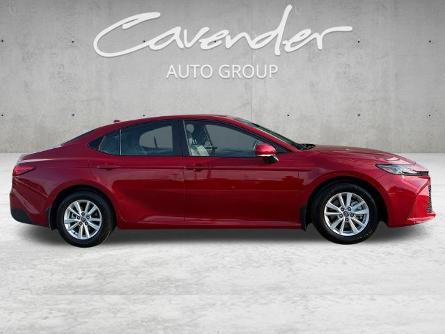 Used 2025 Toyota Camry LE w/ Convenience Package FWD image 17