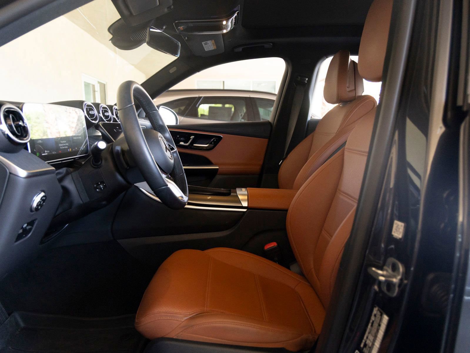 Used 2024 Mercedes-Benz GLC 300 image 14