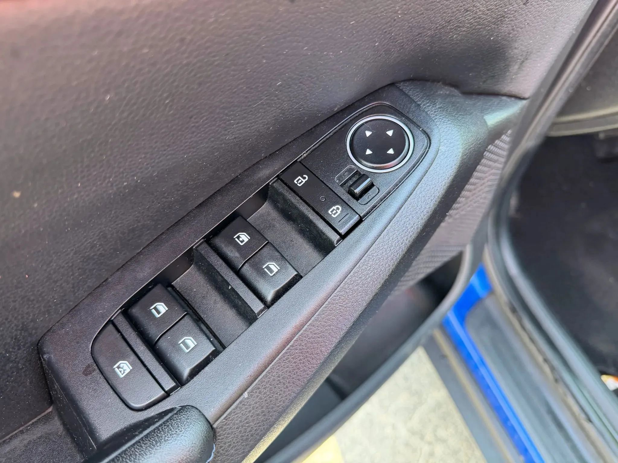 Used 2021 Kia Seltos S FWD image 24