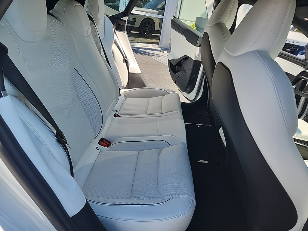 Used 2021 Tesla Model S Plaid image 21