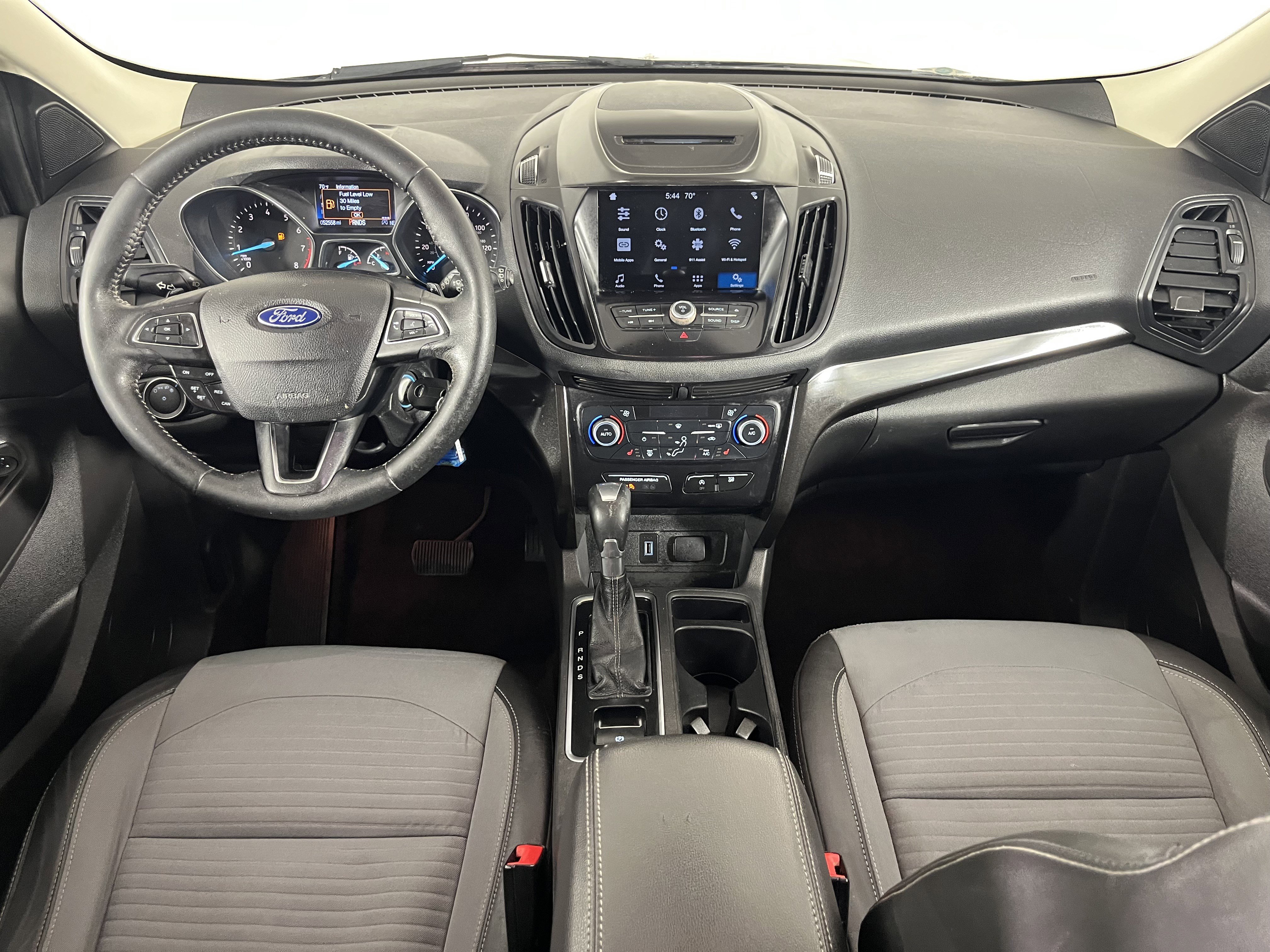 Used 2018 Ford Escape SE w/ SE Sport Appearance Package image 10