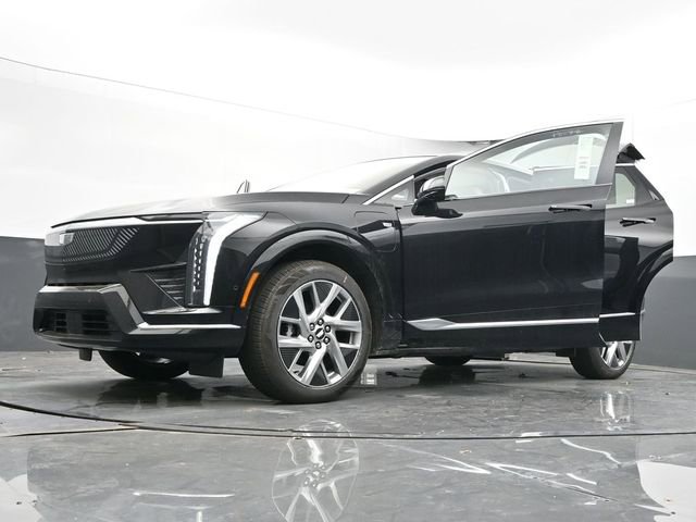 New 2025 Cadillac Optiq Luxury 1 w/ LPO, Floor Liner Package image 65