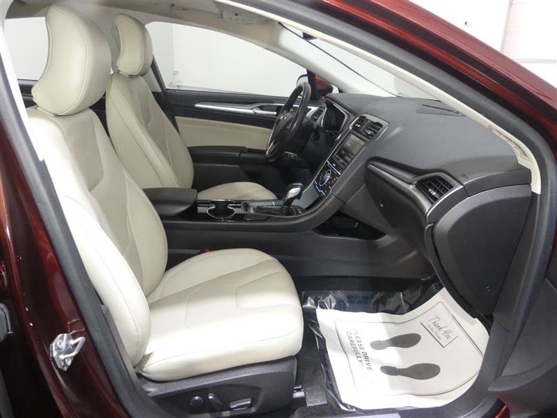 Used 2015 Ford Fusion Titanium FWD image 23