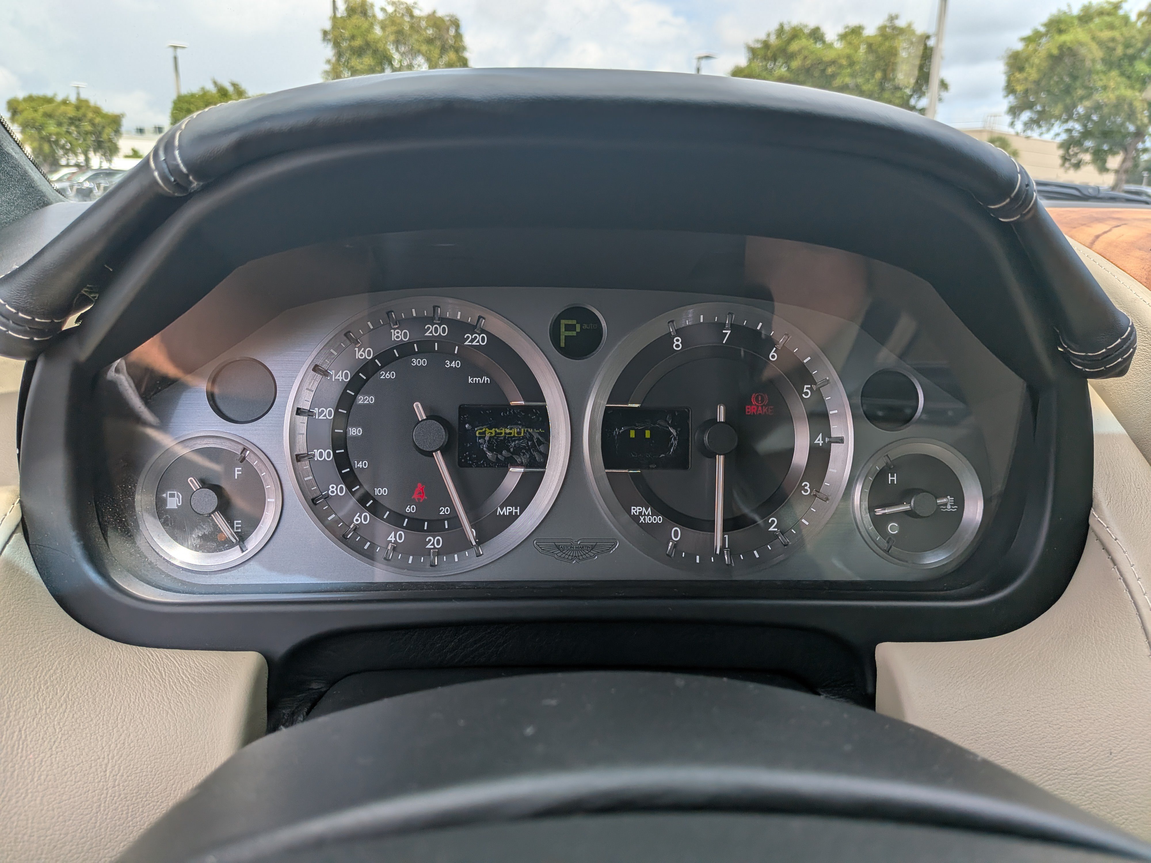 Used 2005 Aston Martin DB9 Coupe RWD image 25