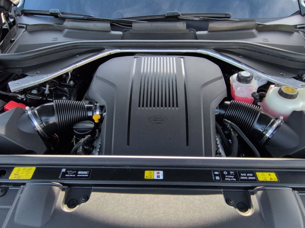 Used 2024 Land Rover Range Rover SE image 27