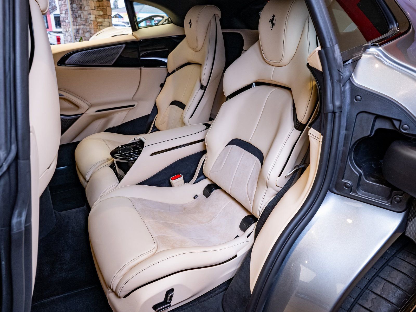 Certified 2025 Ferrari Purosangue image 15