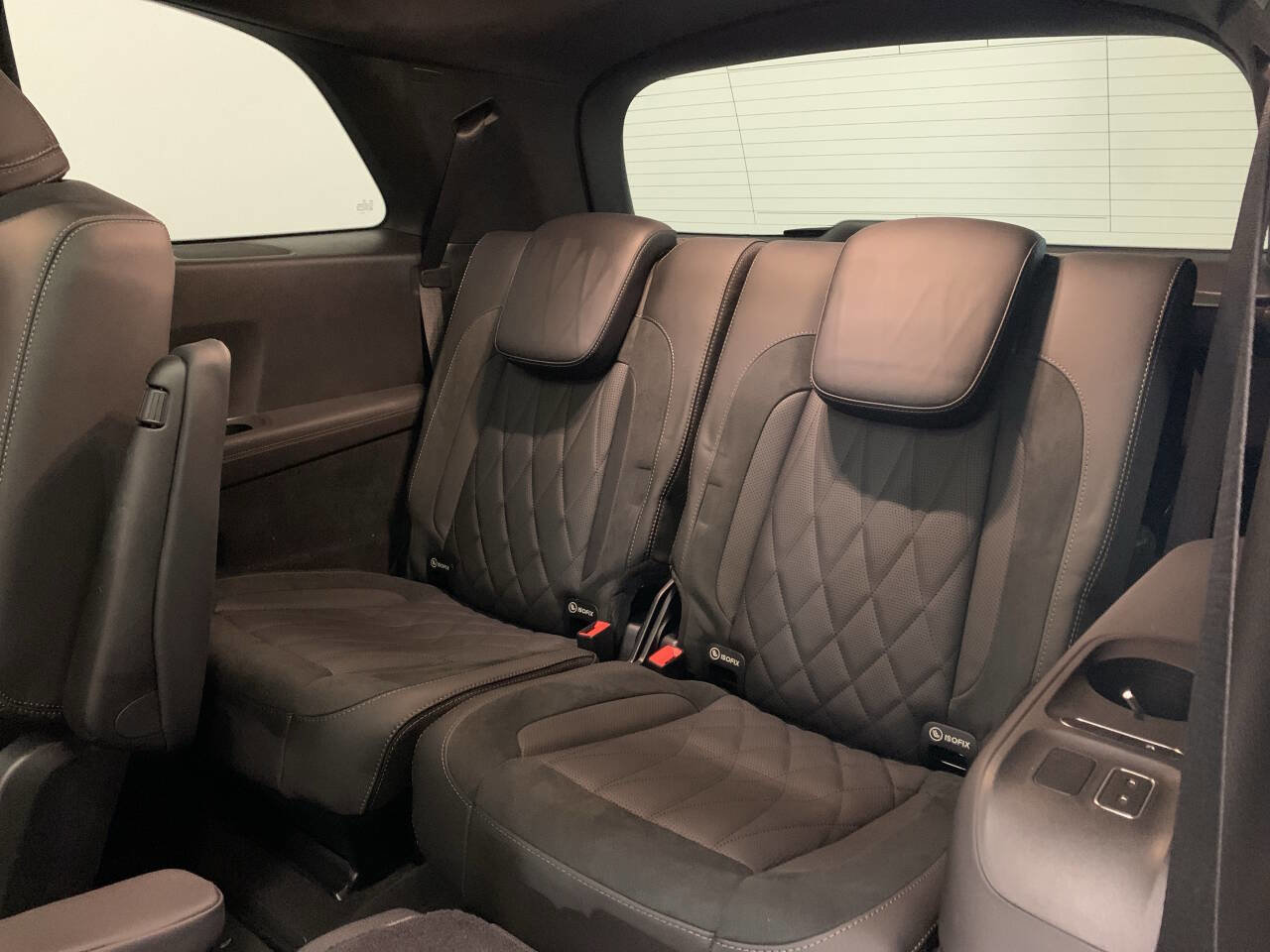 Used 2025 Mercedes-Benz GLS 63 AMG 4MATIC image 26