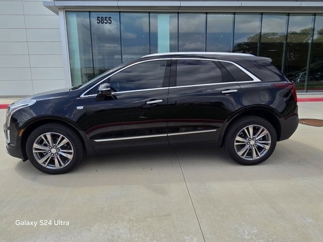 New 2025 Cadillac XT5 Premium Luxury image 2
