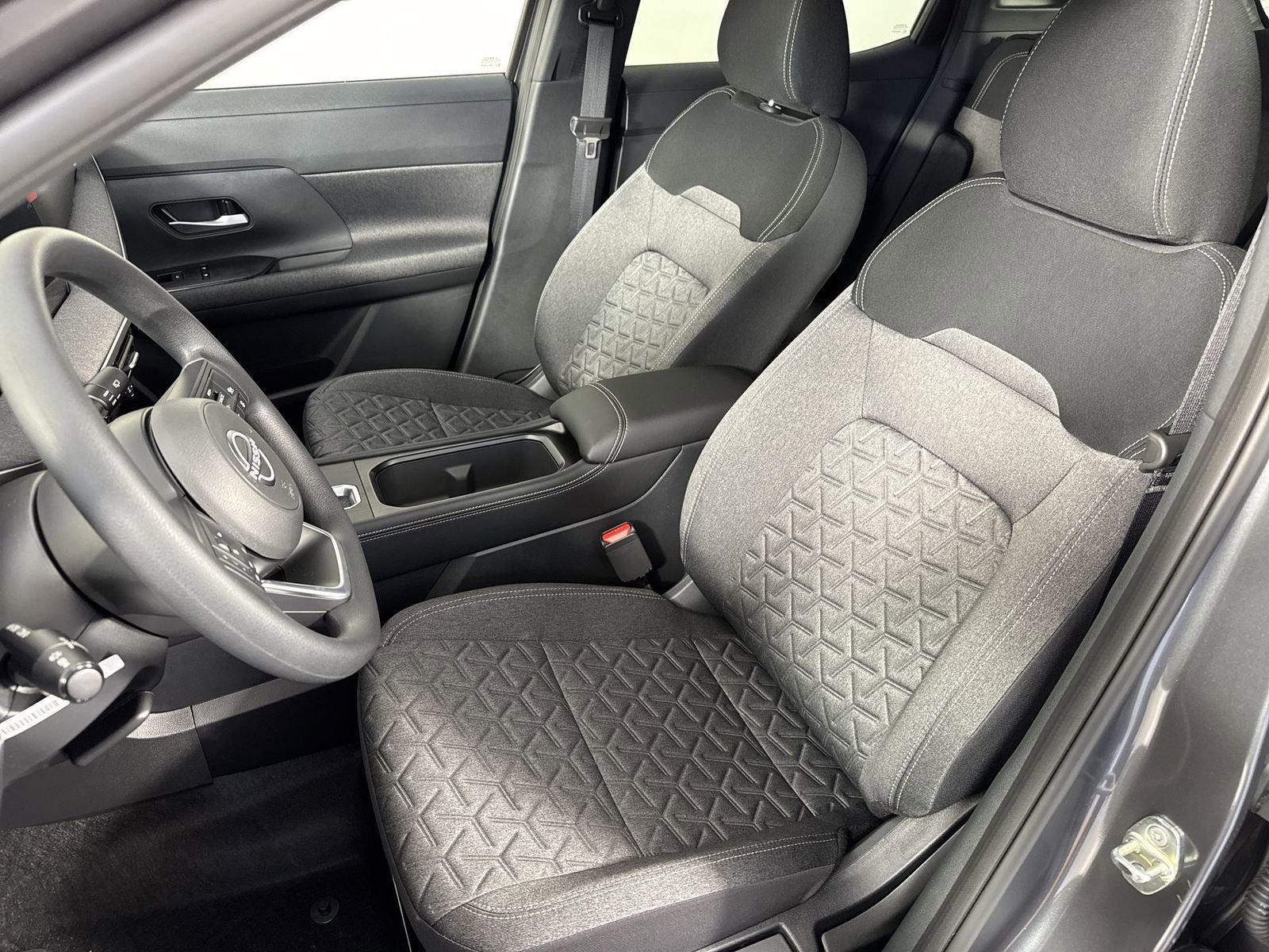 New 2025 Nissan Kicks SV image 18