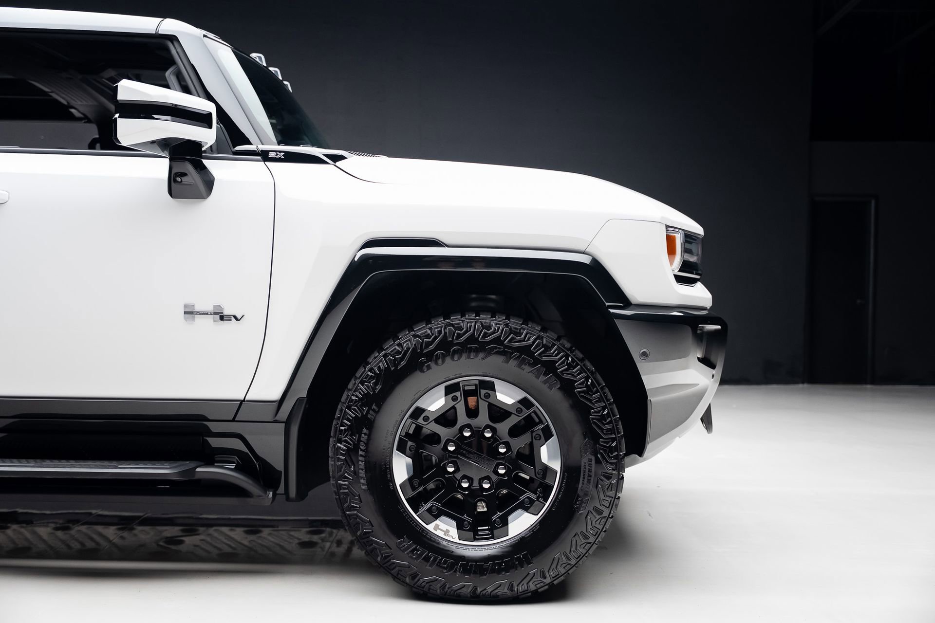 Used 2024 GMC Hummer EV 2X w/ Extreme Off-Road Package image 39