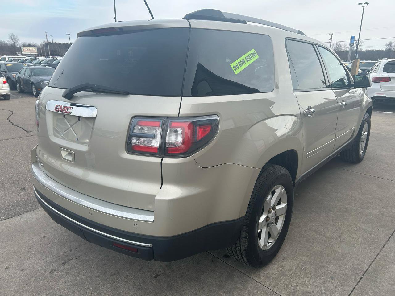 Used 2015 GMC Acadia SLE FWD image 5