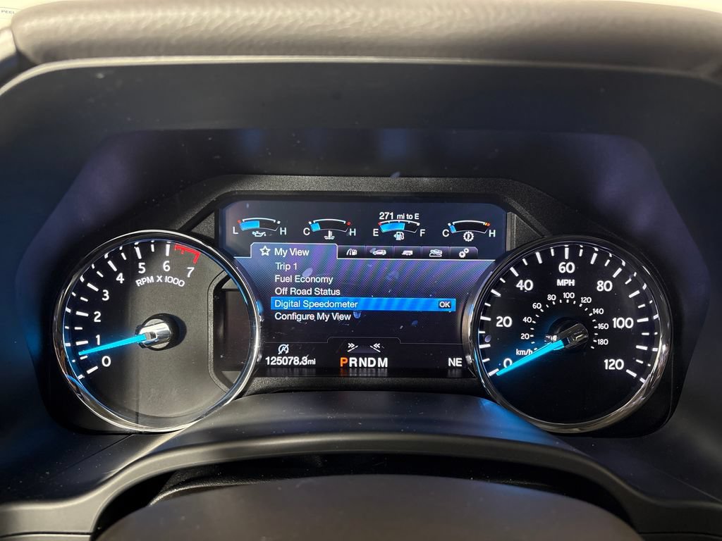 Used 2019 Ford Expedition XLT w/ Equipment Group 202A AWD/4WD image 21