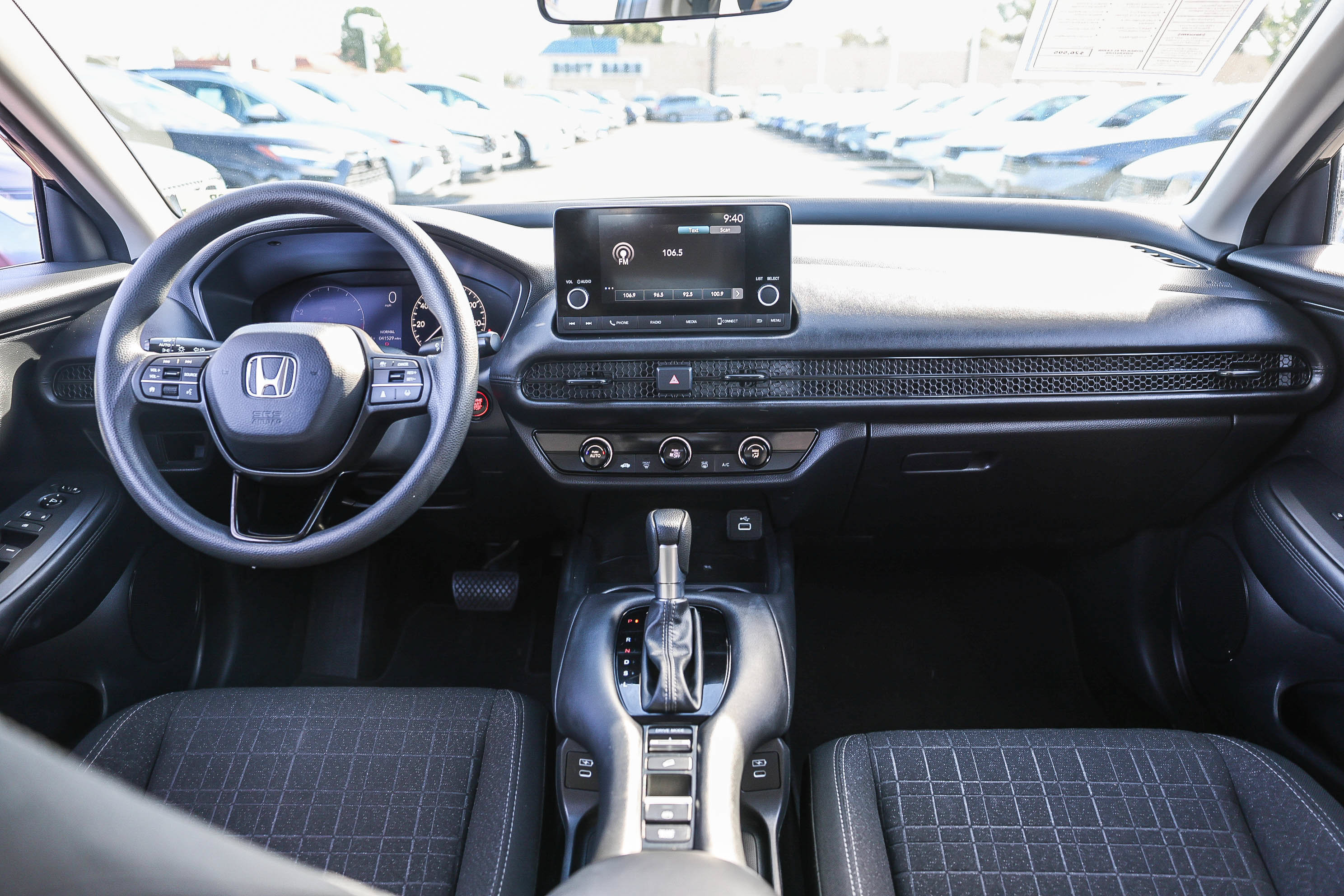 Certified 2025 Honda HR-V LX image 2