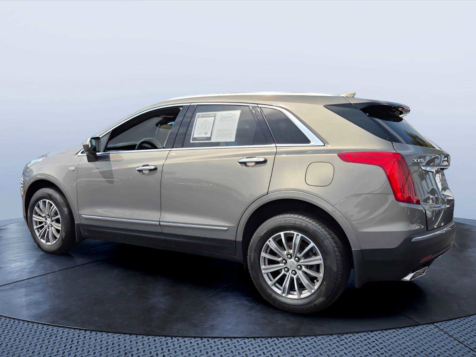 Used 2019 Cadillac XT5 Luxury FWD image 4