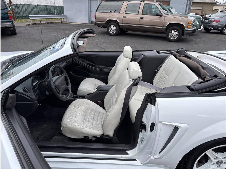 Used 1999 Ford Mustang GT RWD image 12