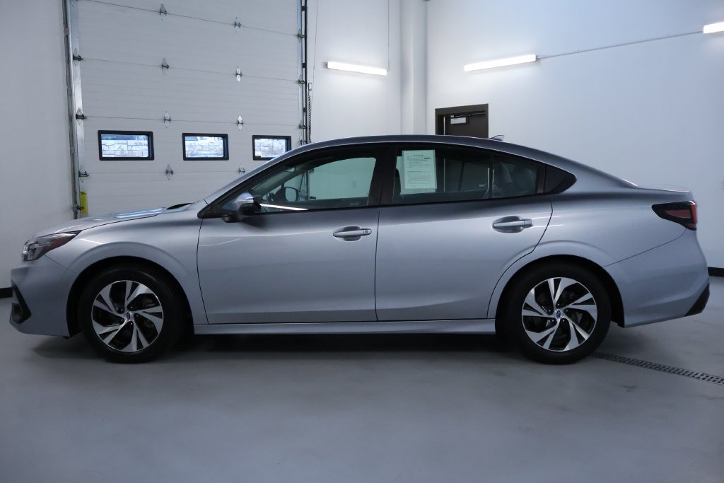 Used 2023 Subaru Legacy Premium AWD/4WD image 4