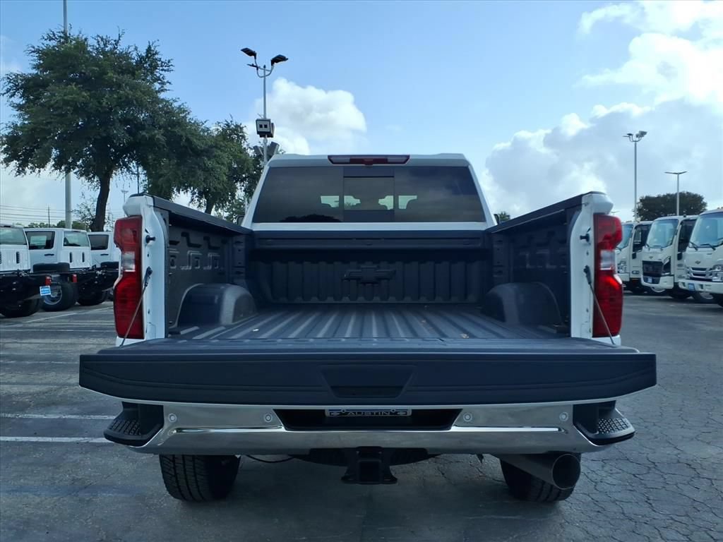 New 2026 Chevrolet Silverado 2500 LT w/ All Star Edition AWD/4WD image 12