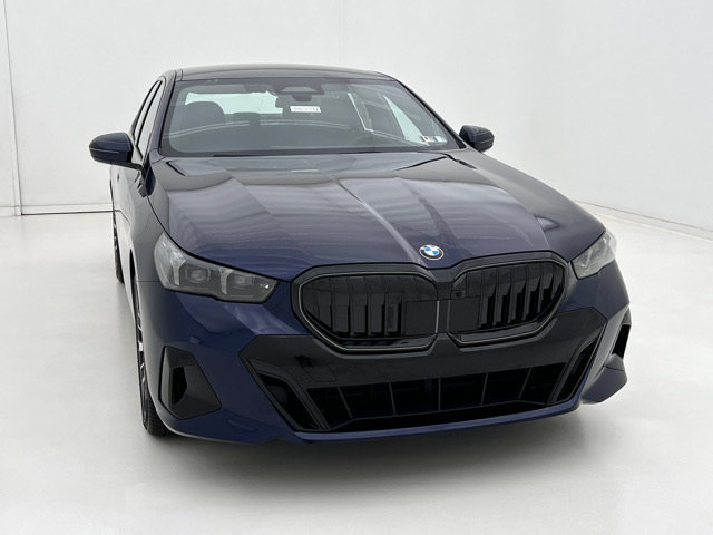 New 2027 BMW 540i xDrive w/ Executive Package AWD/4WD image 3