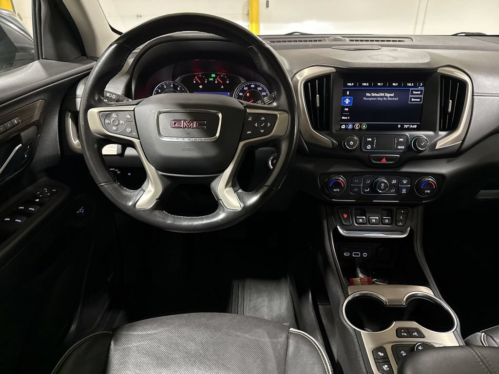 Used 2020 GMC Terrain Denali w/ Denali Premium Package FWD image 11