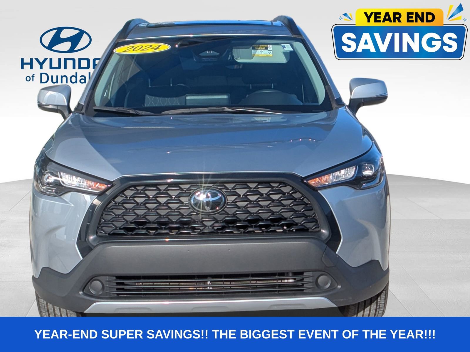 Used 2024 Toyota Corolla Cross LE image 2