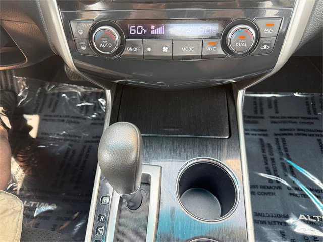 Used 2014 Nissan Altima 2.5 SV image 17