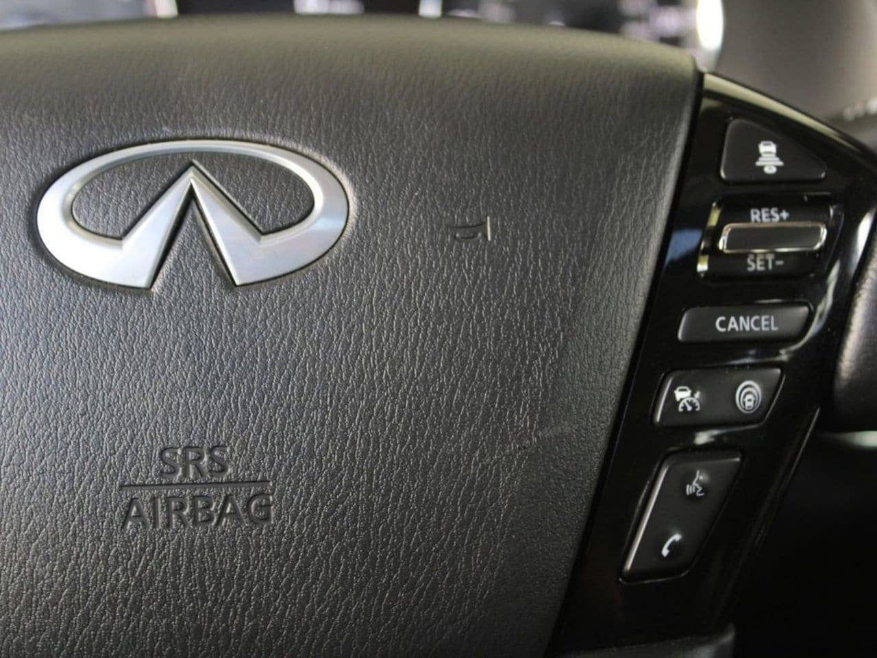 Used 2024 INFINITI QX80 Luxe AWD/4WD image 37