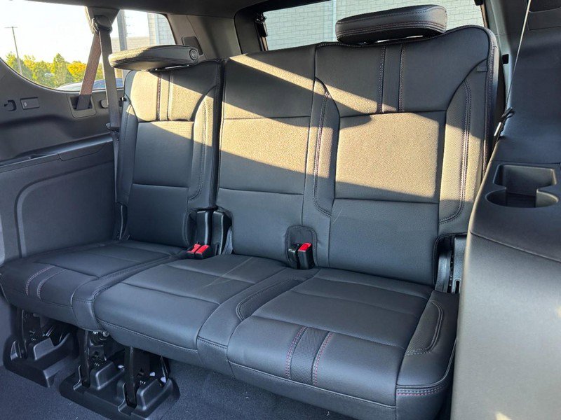 New 2026 Chevrolet Suburban RST image 37