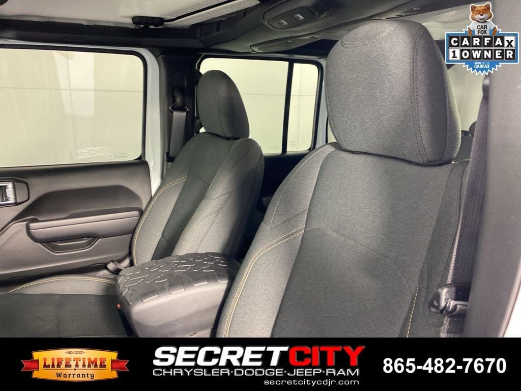 Used 2024 Jeep Wrangler Unlimited AWD/4WD image 10