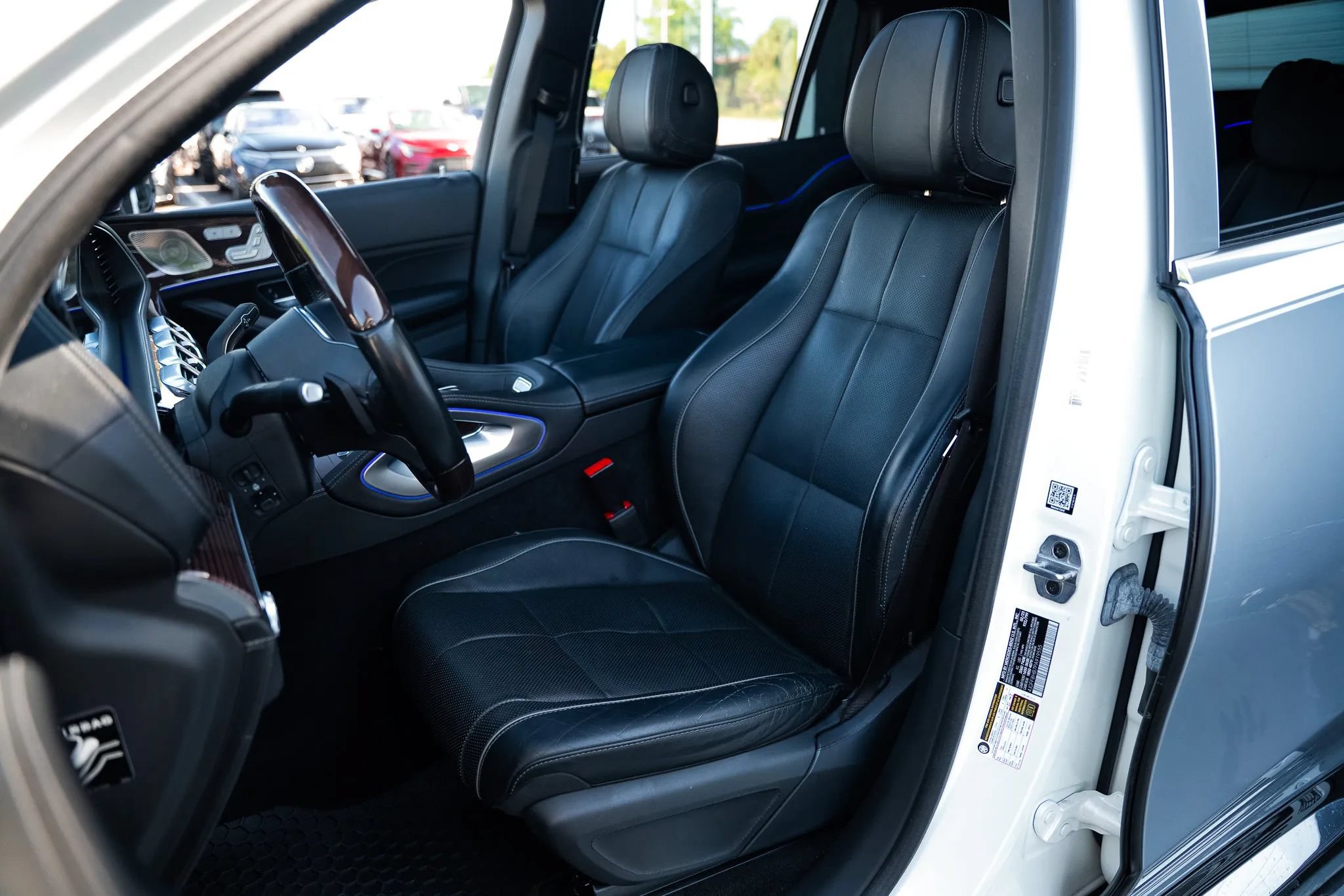 Used 2023 Mercedes-Benz Maybach GLS 600 4MATIC image 28