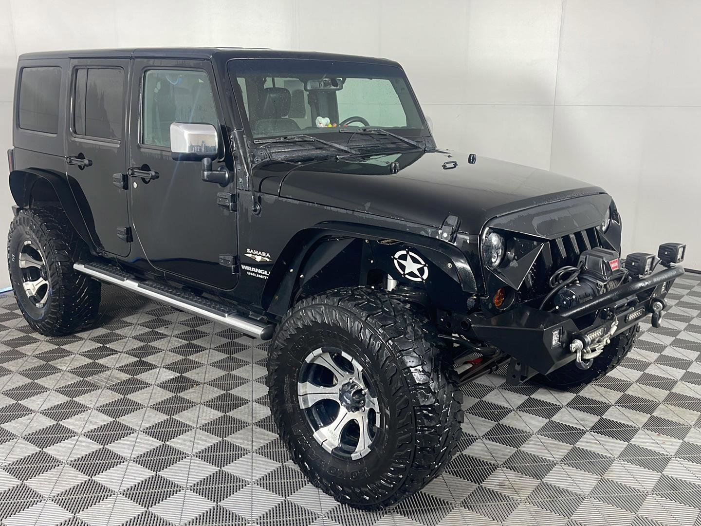 Used 2016 Jeep Wrangler Unlimited Sahara w/ Dual Top Group image 5