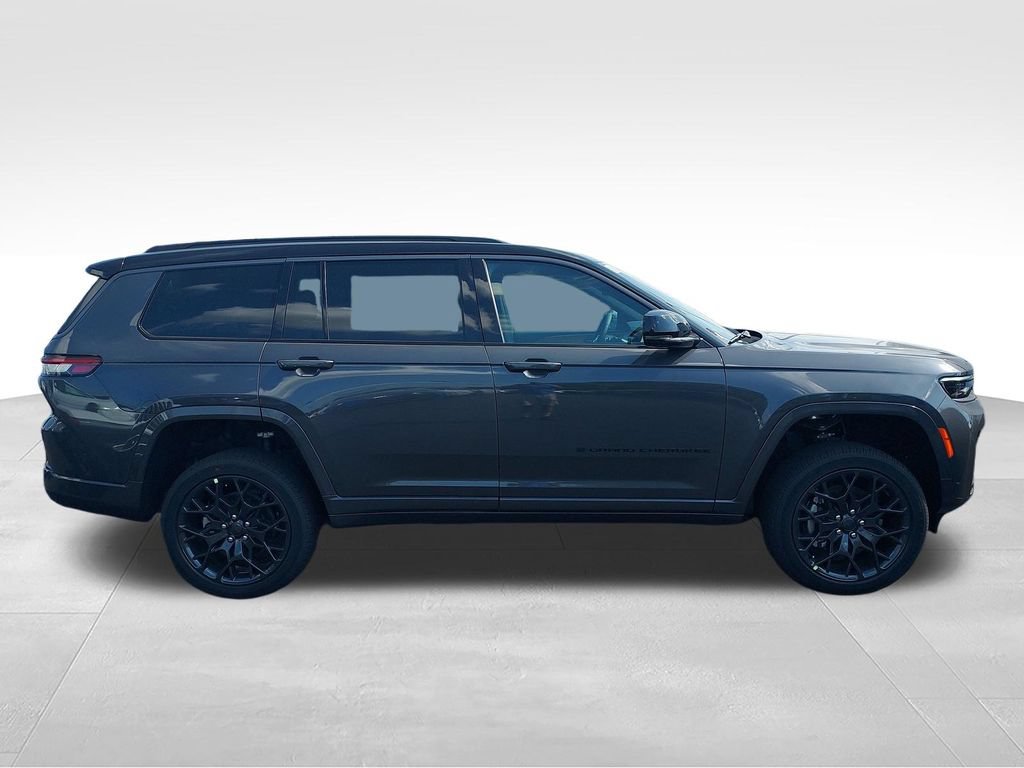 New 2026 Jeep Grand Cherokee L Summit w/ Obsidian Package AWD/4WD image 7