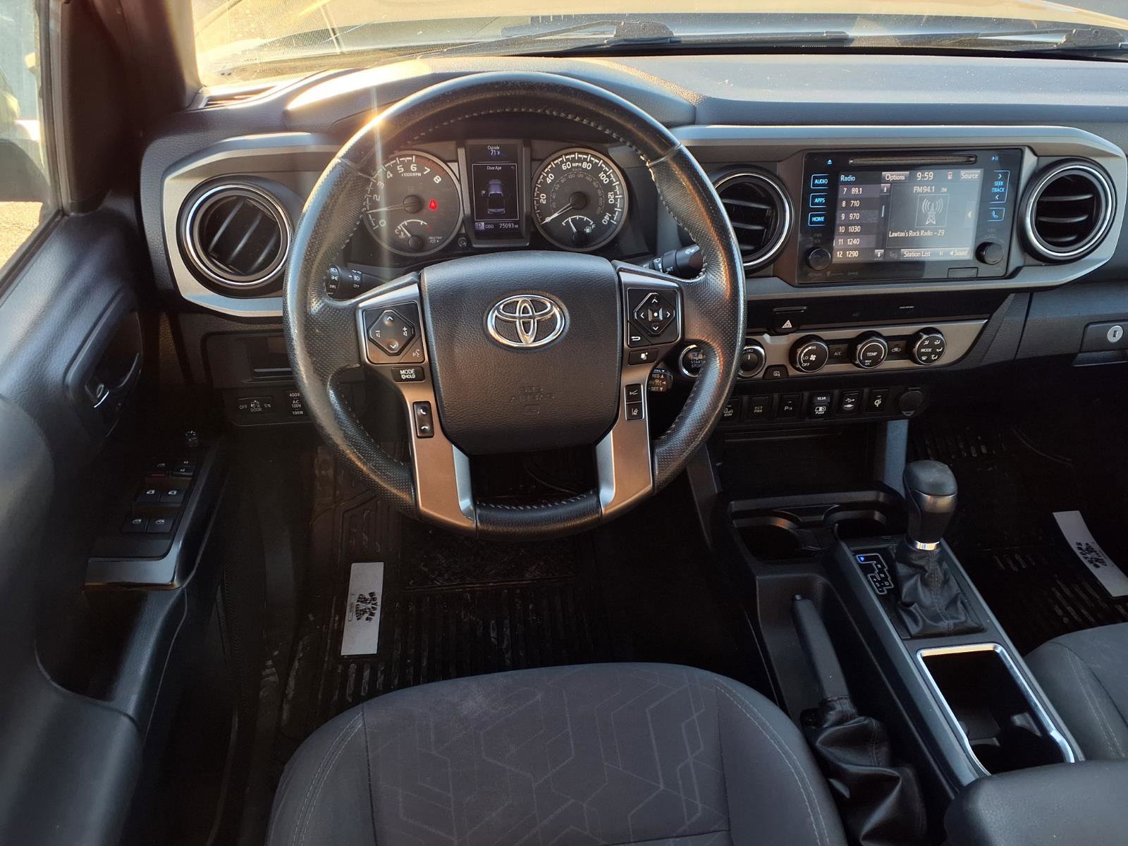 Used 2019 Toyota Tacoma TRD Off-Road w/ Technology Package AWD/4WD image 10