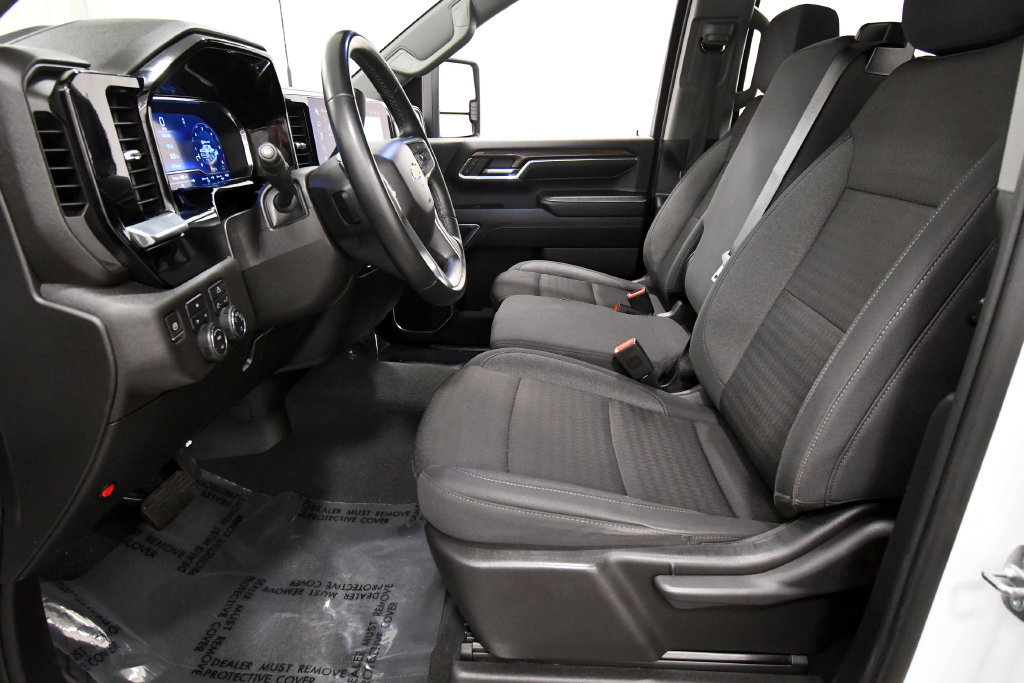 Used 2024 Chevrolet Silverado 2500 LT AWD/4WD image 13