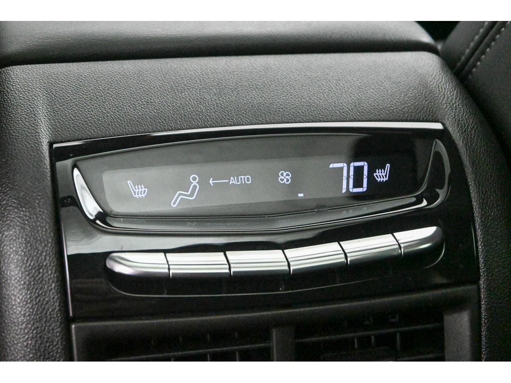 Certified 2024 Cadillac XT5 Premium Luxury w/ Technology Package AWD/4WD image 30