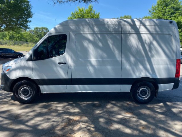Used 2023 Mercedes-Benz Sprinter 2500 image 4