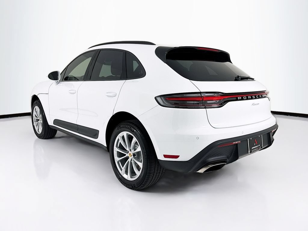 New 2026 Porsche Macan AWD/4WD image 3
