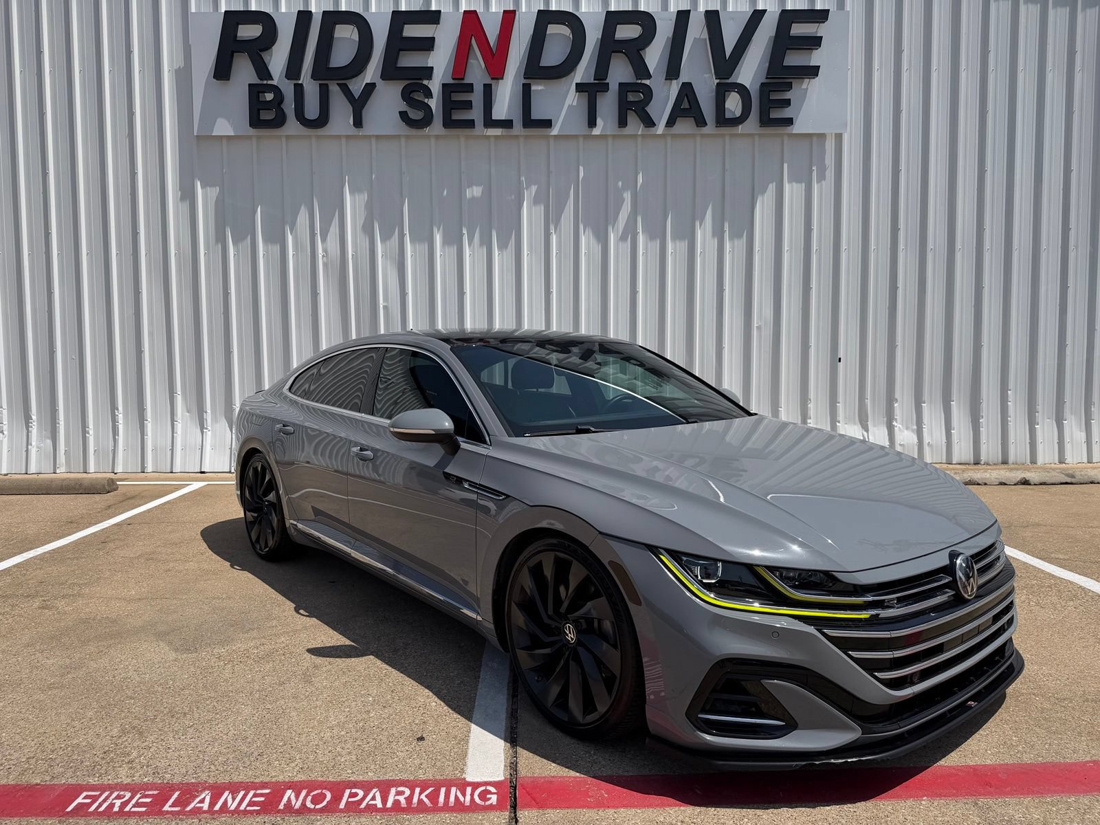 Used 2023 Volkswagen Arteon SEL AWD/4WD image 9
