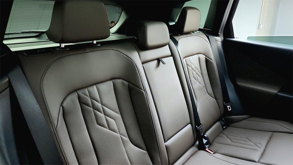 Used 2025 BMW X3 xDrive30i w/ Premium Package image 38