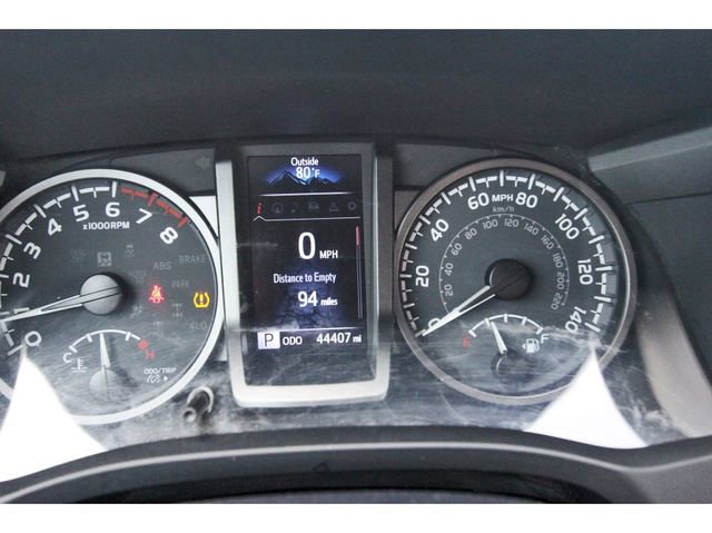 Used 2023 Toyota Tacoma TRD Off-Road w/ Advanced Technology Package image 15