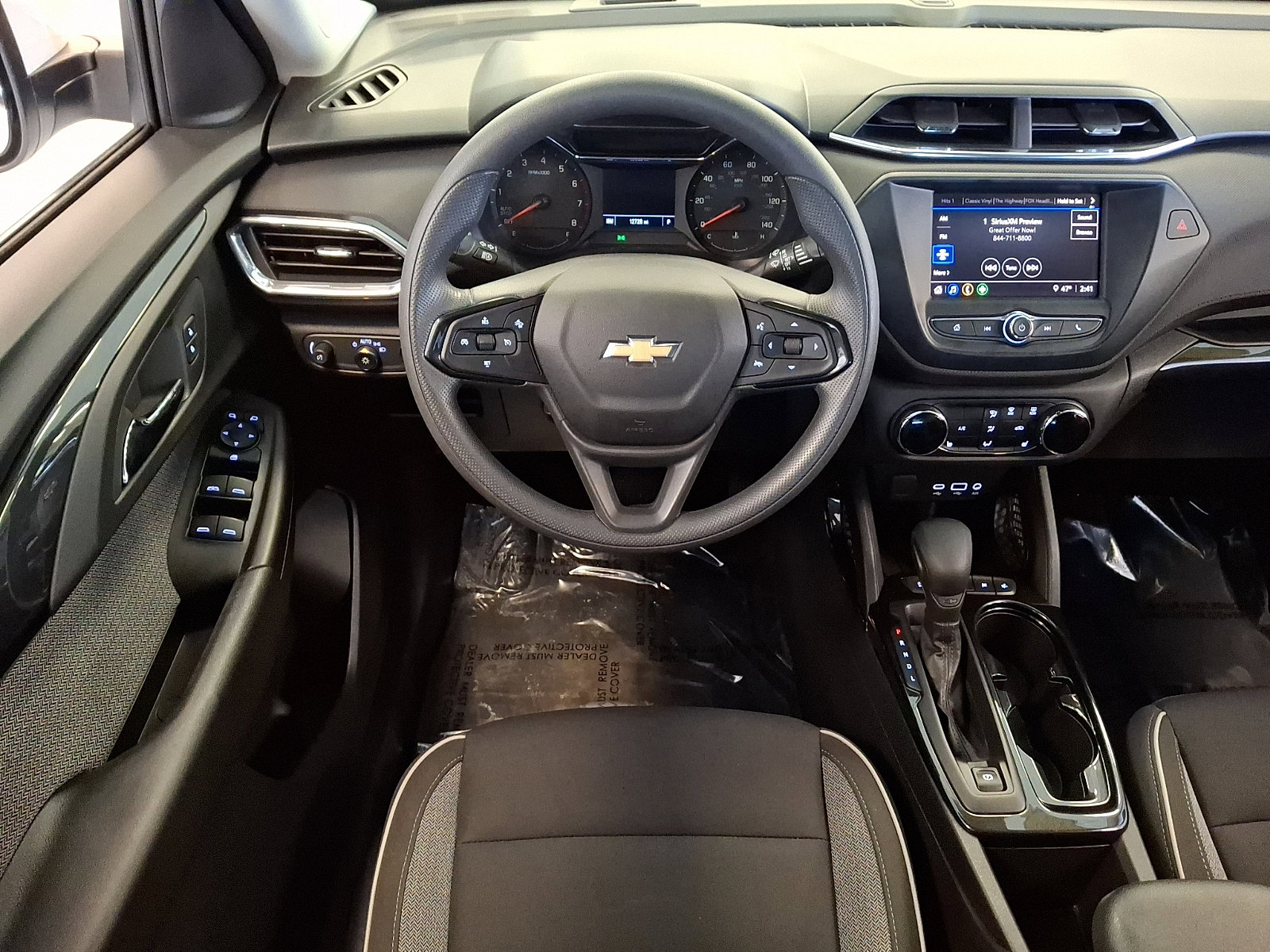 Certified 2022 Chevrolet TrailBlazer LT w/ LPO, Blackout Package image 11