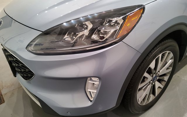 Used 2022 Ford Escape Titanium w/ Class II Trailer Tow Package image 7