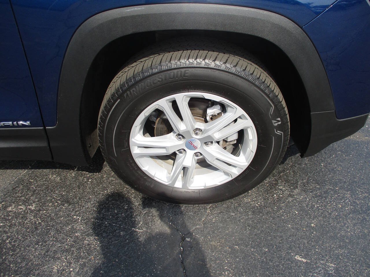 Used 2023 GMC Terrain SLE AWD/4WD image 3