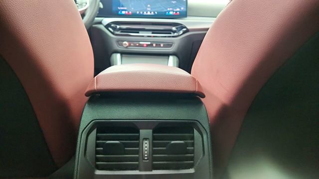 Used 2026 BMW M440i Coupe RWD image 48