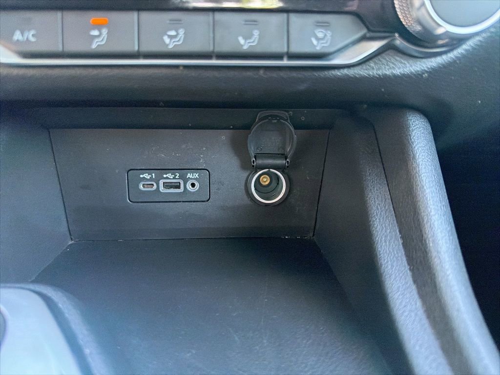 Used 2023 Nissan Sentra SV image 19