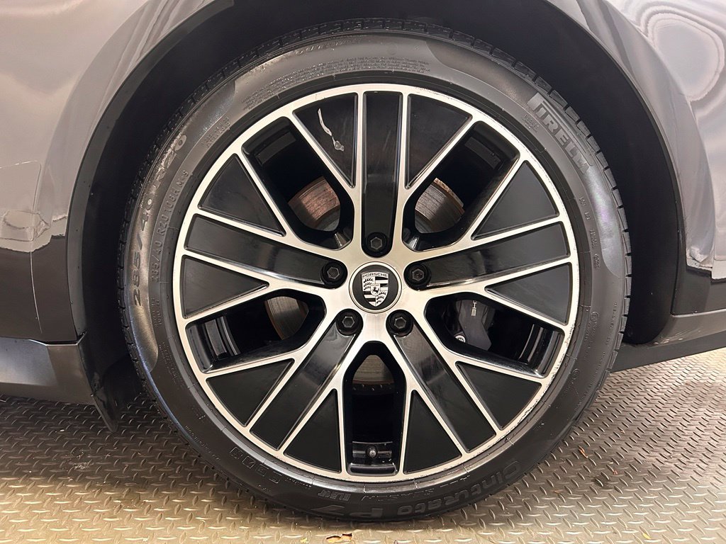 Certified 2024 Porsche Taycan RWD image 8